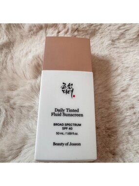Beauty of Joseon daily tinted fluid sunscreen with...